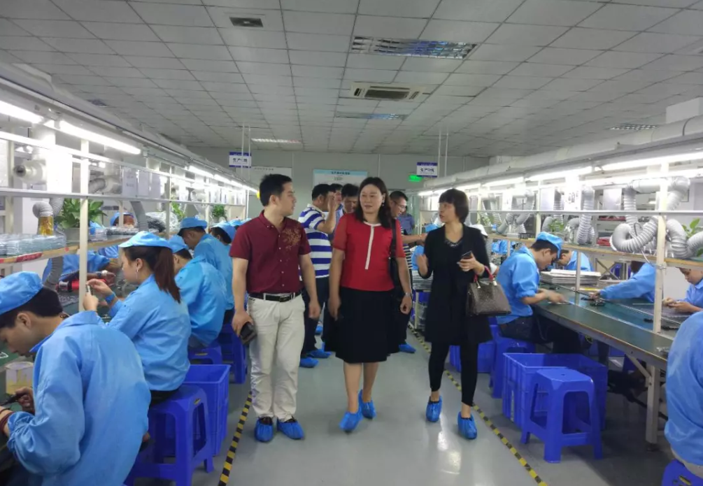 深圳分公司陪同政府園區(qū)對(duì)接考察智能電子制造投資選址項(xiàng)目方，加快推進(jìn)項(xiàng)目落地，提升招商引資實(shí)效！