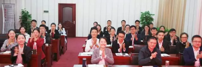 舉行投資選址項(xiàng)目評(píng)估會(huì)，多個(gè)項(xiàng)目將于近期在上?？偛?、深圳分公司與相關(guān)政府園區(qū)進(jìn)行對(duì)接