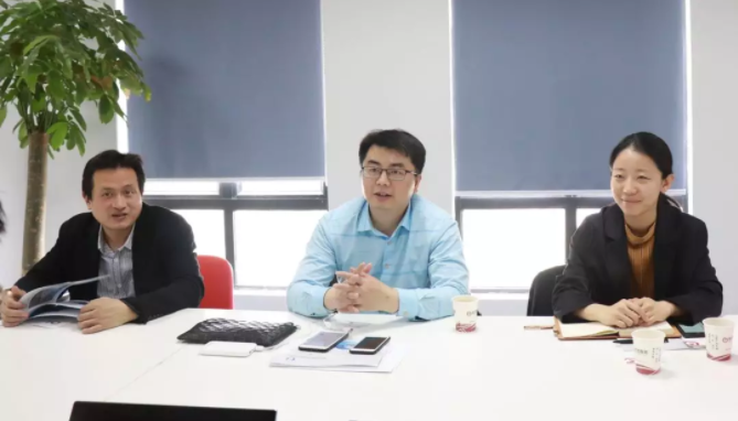 【對接】東方龍商務上??偛颗e行新能源客車及特種車項目政府對接會,加快新能源汽車產(chǎn)業(yè)鏈集群全國布點進程 【對接】東方龍商務上海總部舉行新能源客車及特種車項目政府對接會,加快新能源汽車產(chǎn)業(yè)鏈集群全國布點進程