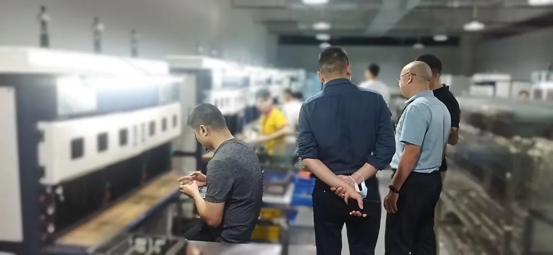 項(xiàng)目落地周期短、見(jiàn)效快！重慶某地方政府實(shí)地考察高品質(zhì)鋼化膜生產(chǎn)擴(kuò)建投資選址項(xiàng)目