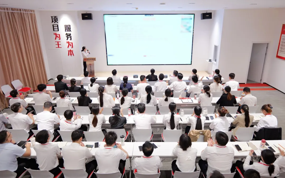 抓好項目開發(fā)先手棋，夯實項目落地硬支撐！9月上旬，集團共33個優(yōu)質(zhì)投資選址項目通過評估