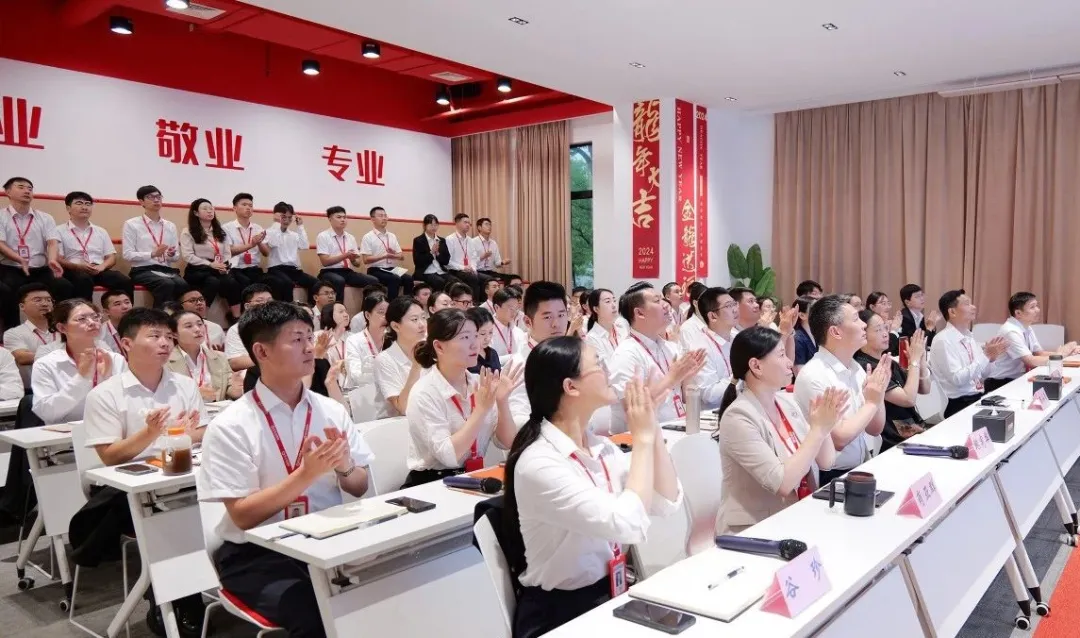 抓好項目開發(fā)先手棋，夯實項目落地硬支撐！9月上旬，集團共33個優(yōu)質(zhì)投資選址項目通過評估