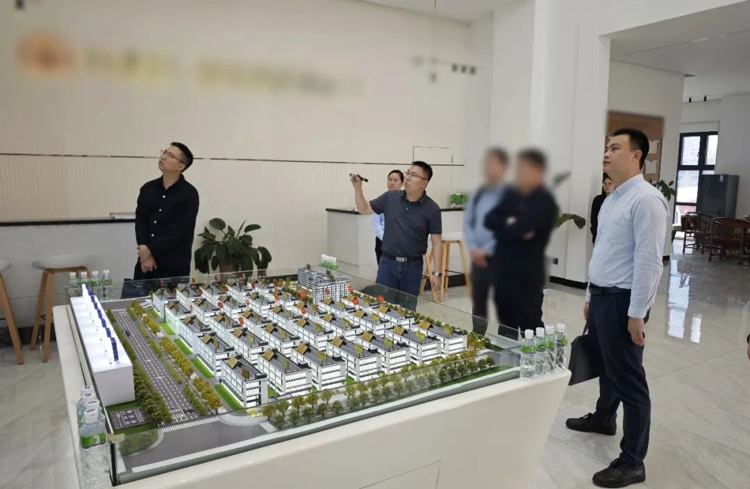 小米、華為等頭部企業(yè)合作商！高品質(zhì)電子核心器件生產(chǎn)擴建投資選址項目方反向考察廣東某地方政府