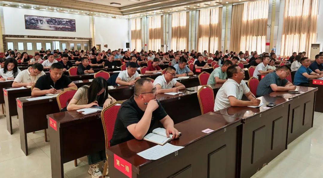 規(guī)模超200人！上海東方龍商務(wù)集團(tuán)應(yīng)邀為甘肅慶陽慶城縣做專業(yè)招商實(shí)戰(zhàn)培訓(xùn)