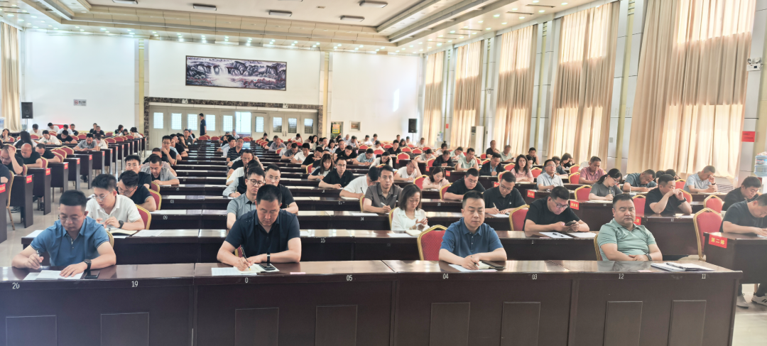 規(guī)模超200人！上海東方龍商務(wù)集團(tuán)應(yīng)邀為甘肅慶陽慶城縣做專業(yè)招商實(shí)戰(zhàn)培訓(xùn)