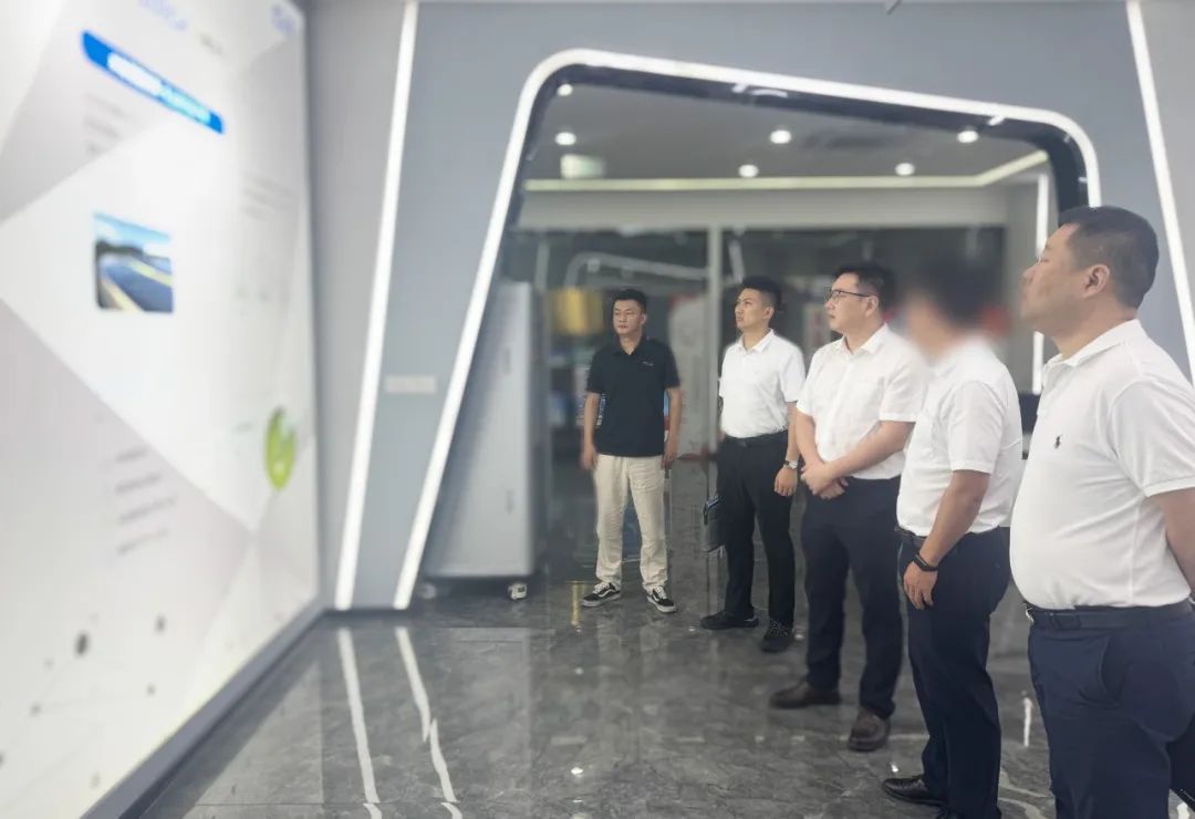 客戶遍布全球，年訂單增速快！重慶某地方政府實(shí)地對接行業(yè)龍頭水處理劑生產(chǎn)擴(kuò)建投資選址項(xiàng)目